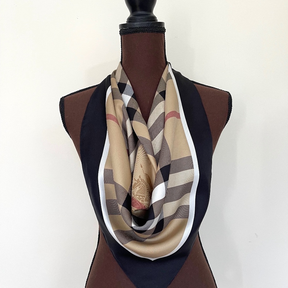 New Unisex Burberry Scarf Beige Check Black Border Silk Wrap - Picture 11 of 12